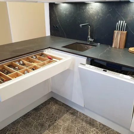 Luxe Et Confort - Proche Palais Et Plages - A/c Appartement *