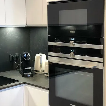 Appartement Luxe Et Confort - Proche Palais Et Plages - A/c